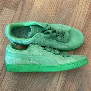 Puma Vibrant Green Athletic Sneakers